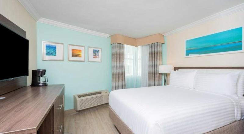 Holiday Inn Express & Suites Nassau By Ihg Bagian luar foto